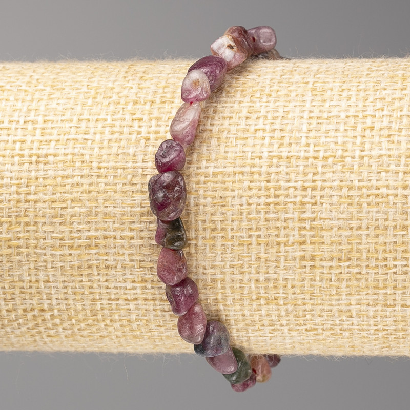 Faceted tourmaline bracelet, bead diameter 6×7 mm ±, on elastic, length 18 cm+