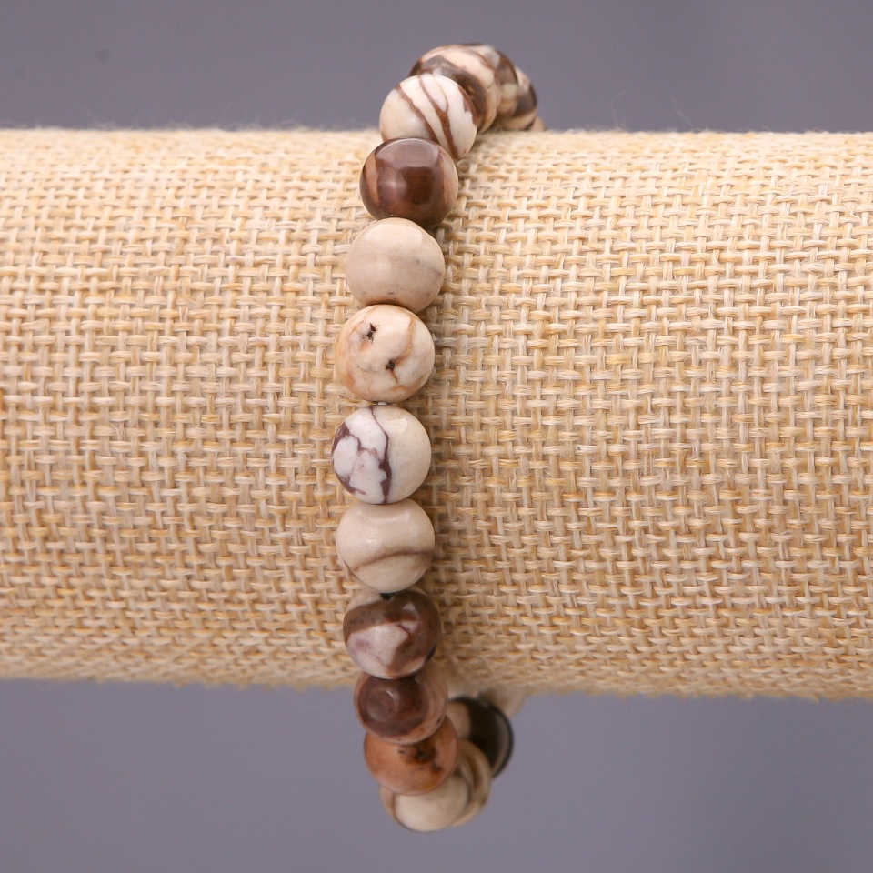 Bracelet with natural jasper stone, smooth beads, 10 mm diameter, on elastic, 18 cm circumference