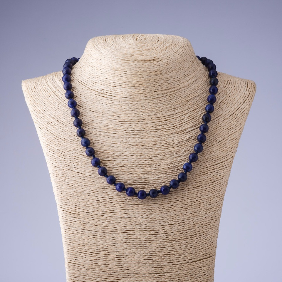 Natural lapis lazuli necklace with a faceted bead, length 48 cm, diameter 8 mm