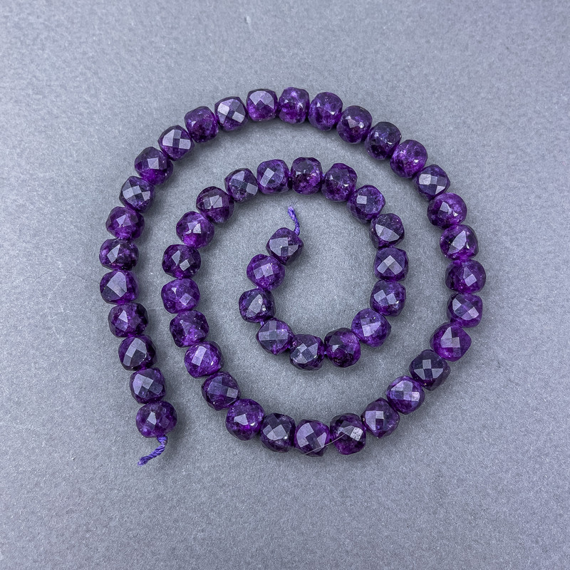 Sugilite Beads - Natural Stone, Faceted Cube on Thread, Diameter 7.5 × 7.5 mm, Length 38 cm