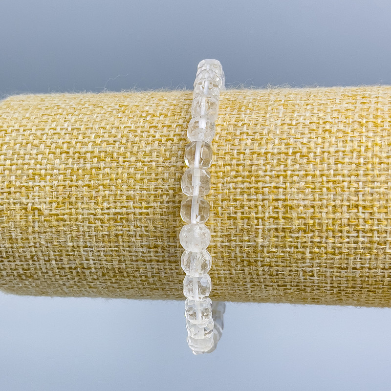 Bracelet with rock crystal natural stone faceted cube, diameter 6×6 mm, length 18 cm (stretch)