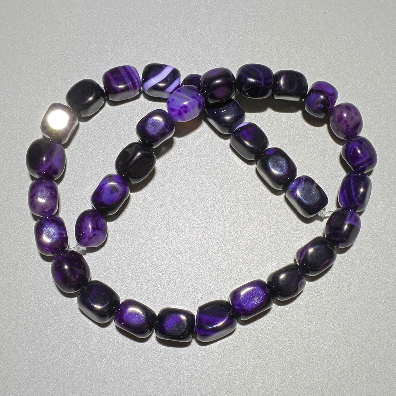 Purple agate beads, natural stone brick-shaped, 9×12 mm, 38 cm long on beading thread