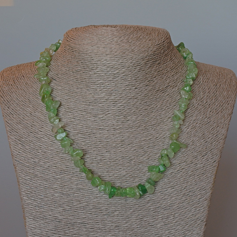 Necklace of green aventurine natural stone chips, 8x4 mm, length 45 cm