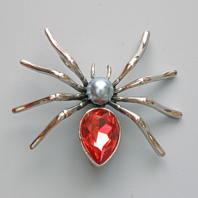Brooch-pendant Spider with red crystal, gray bead, silver-tone metal 45×39mm